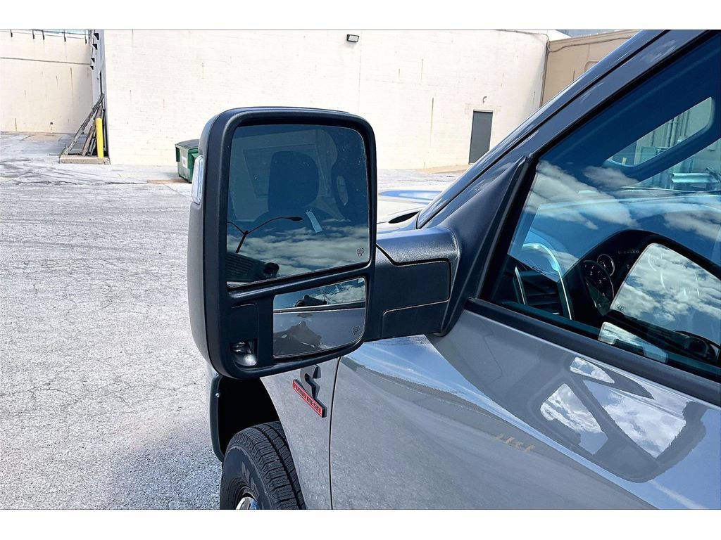 New 2026 RAM 3500 Big Horn AWD/4WD image 38