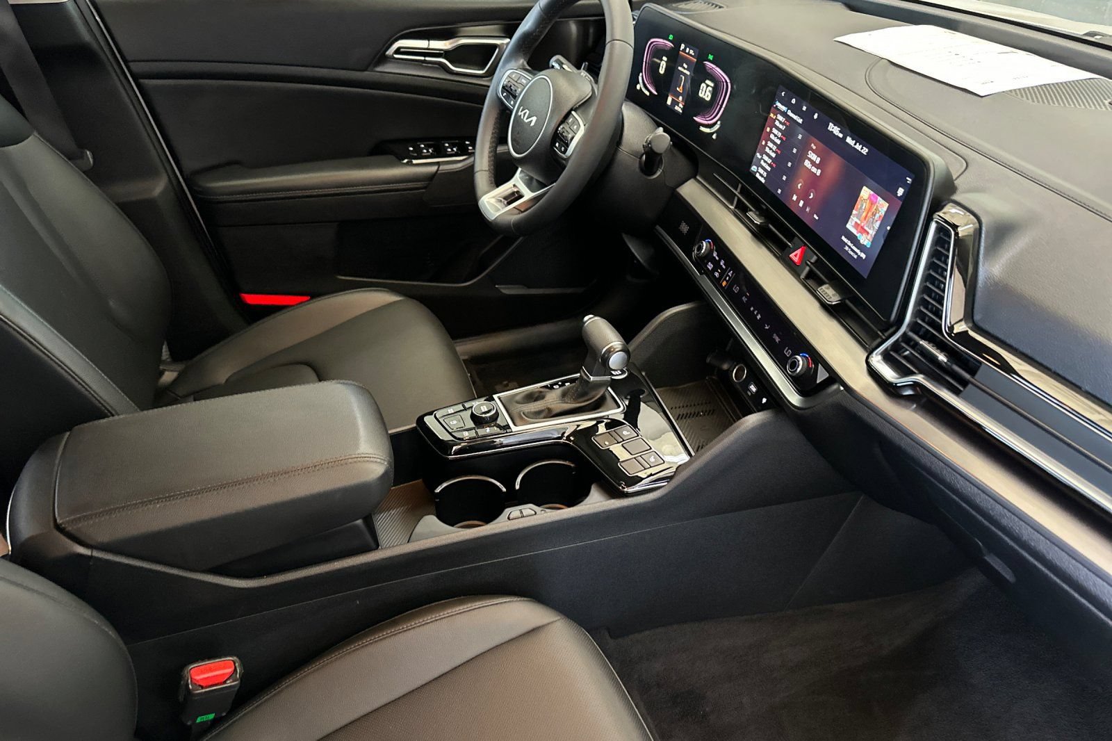 Certified 2023 Kia Sportage EX FWD image 17