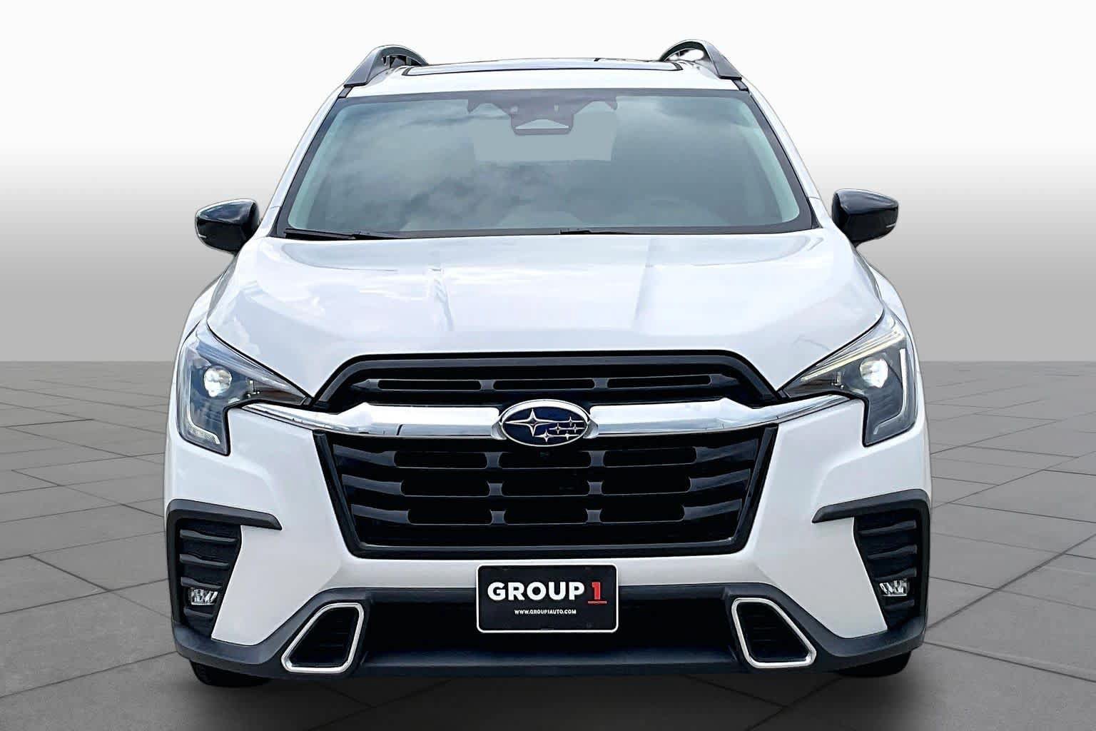 Used 2024 Subaru Ascent Touring w/ Popular Package #2 AWD/4WD image 4
