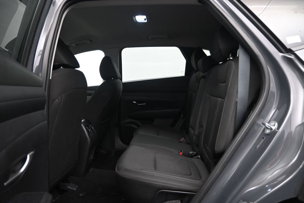 Used 2025 Hyundai Tucson SEL AWD/4WD image 24