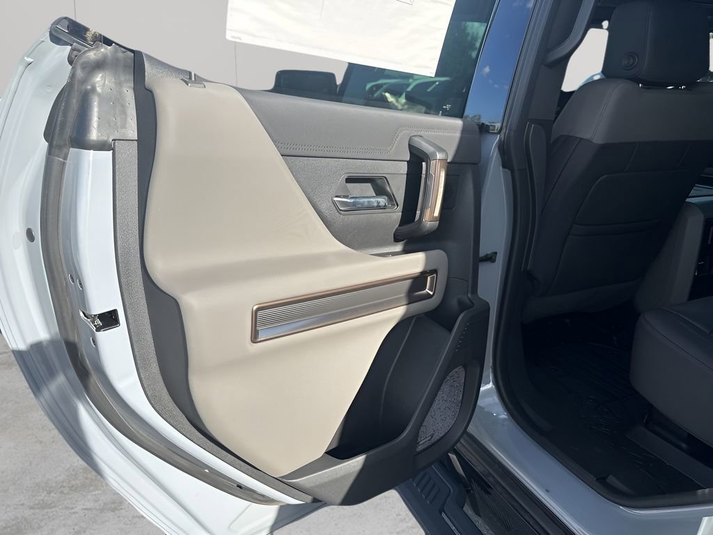 New 2025 GMC Hummer EV 2X image 18