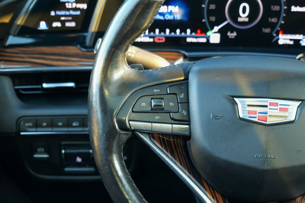 Used 2021 Cadillac Escalade ESV Premium Luxury w/ Driver Assist Tech Package AWD/4WD image 41