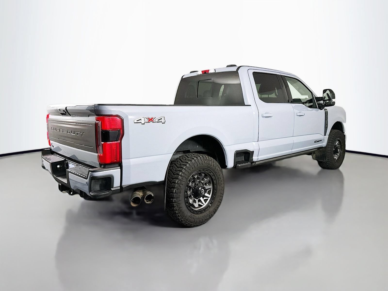Used 2025 Ford F350 Platinum AWD/4WD image 8