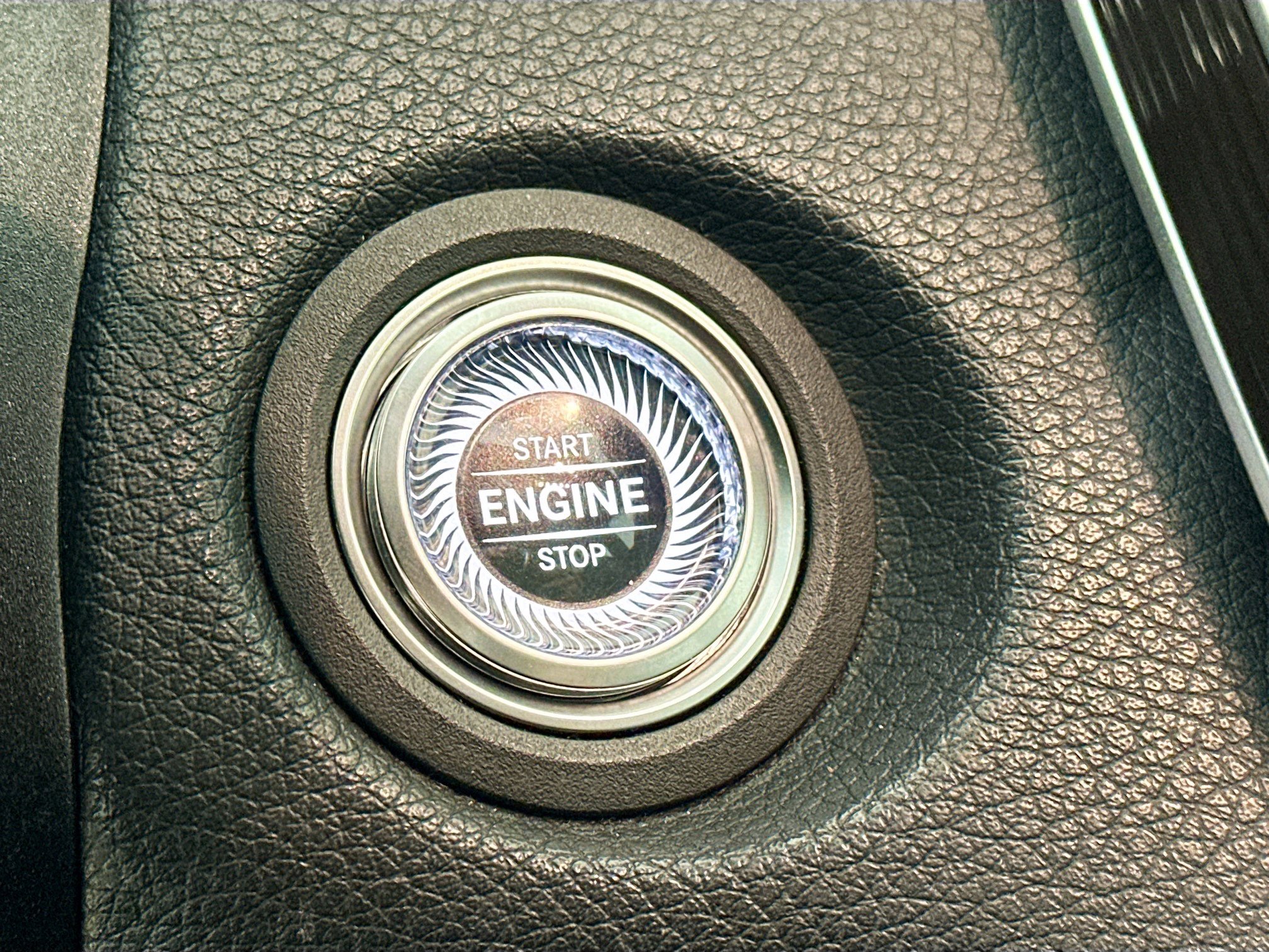 Certified 2019 Mercedes-Benz C 300 4MATIC Sedan image 17