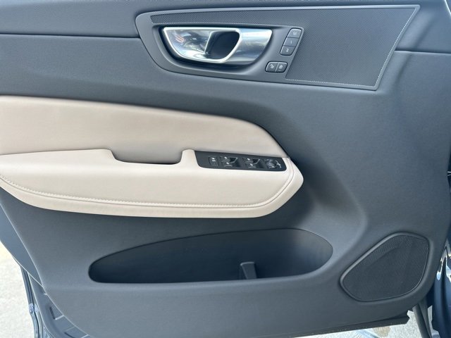 New 2026 Volvo XC60 B5 Plus w/ Protection Package Premier image 12