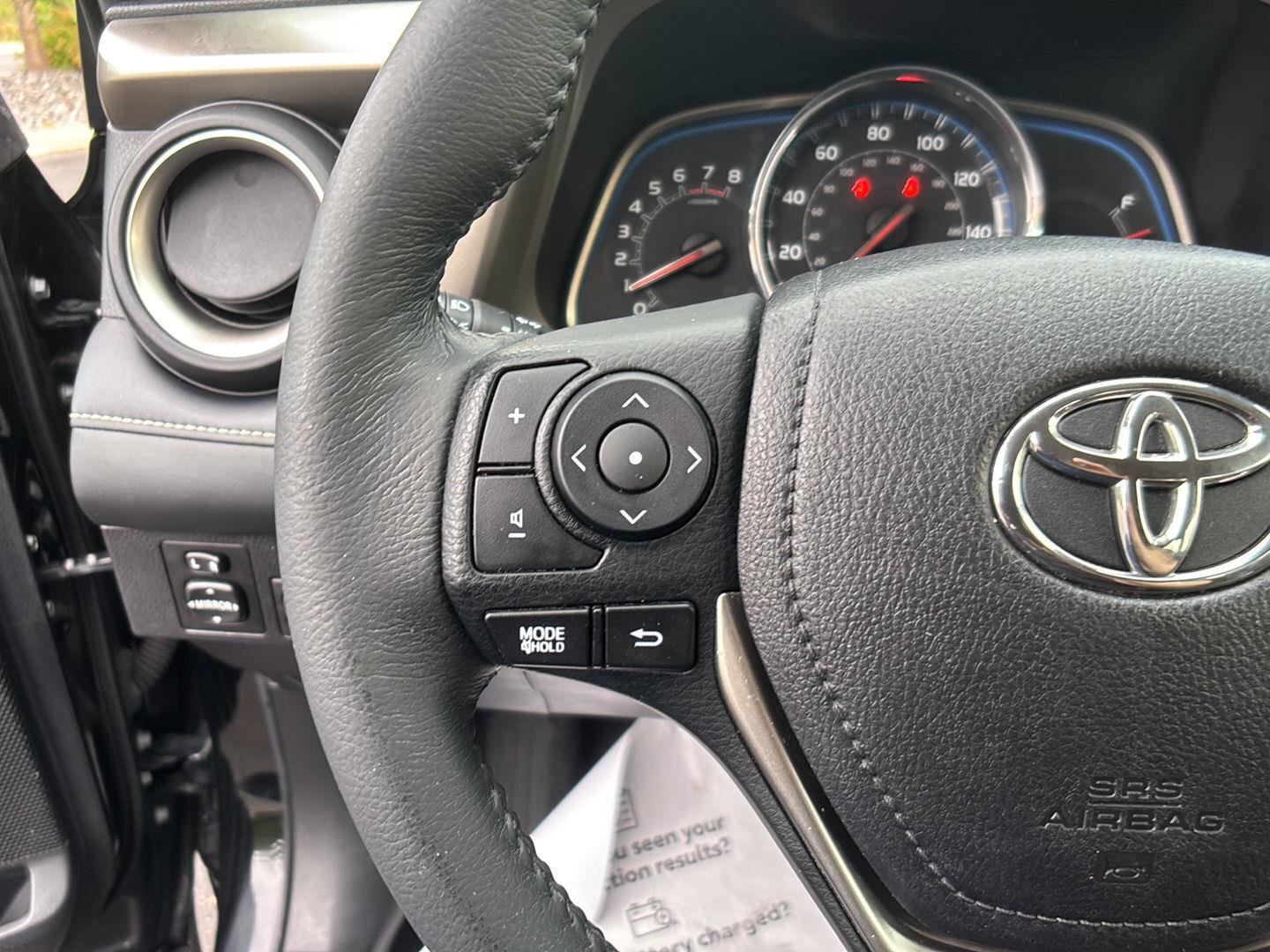 Used 2015 Toyota RAV4 Limited w/ Technology Package AWD/4WD image 28