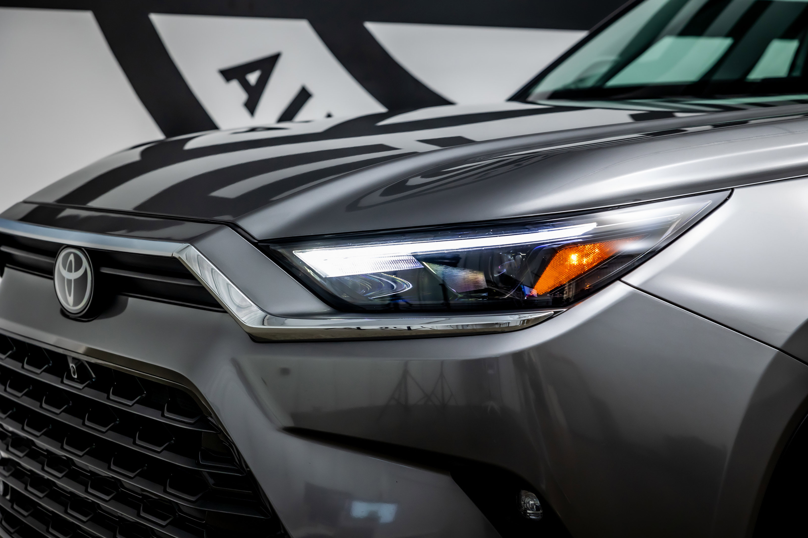 Used 2025 Toyota Grand Highlander FWD image 14