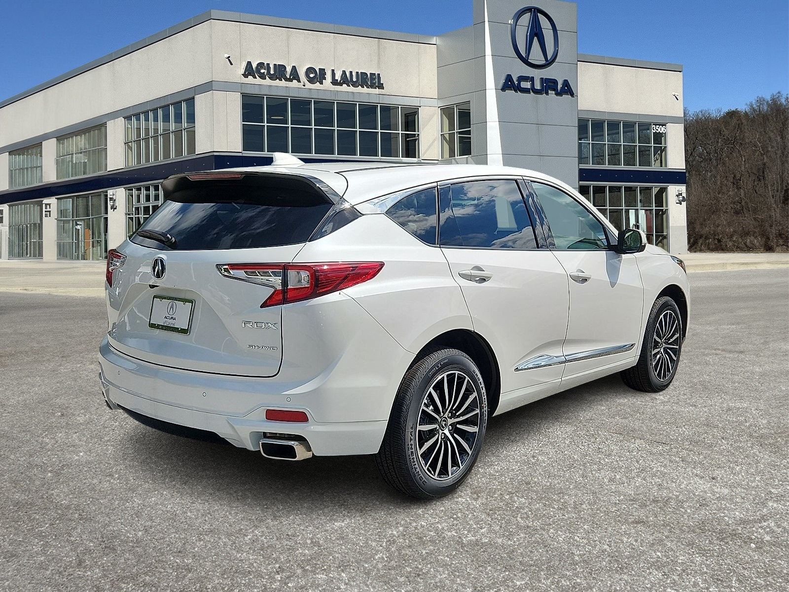 New 2026 Acura RDX w/ Advance Package AWD/4WD image 4