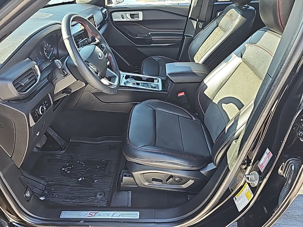 Used 2023 Ford Explorer ST-Line w/ Class IV Trailer Tow Package image 2