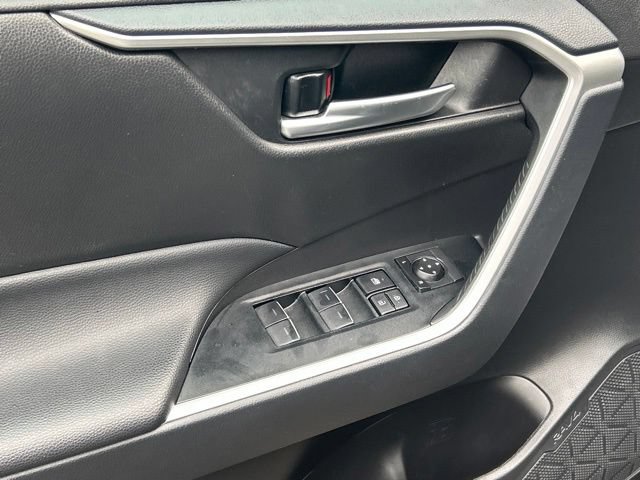 Certified 2025 Toyota RAV4 XLE AWD/4WD image 22