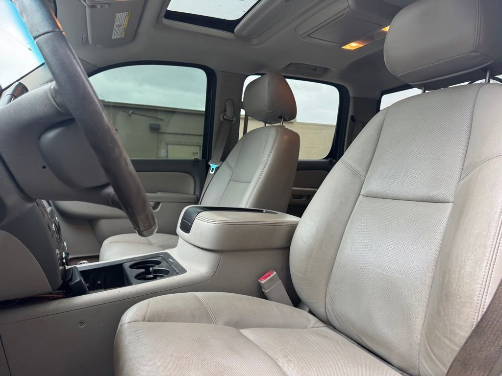 Used 2013 Chevrolet Silverado 3500 LTZ w/ LTZ Plus Package image 18