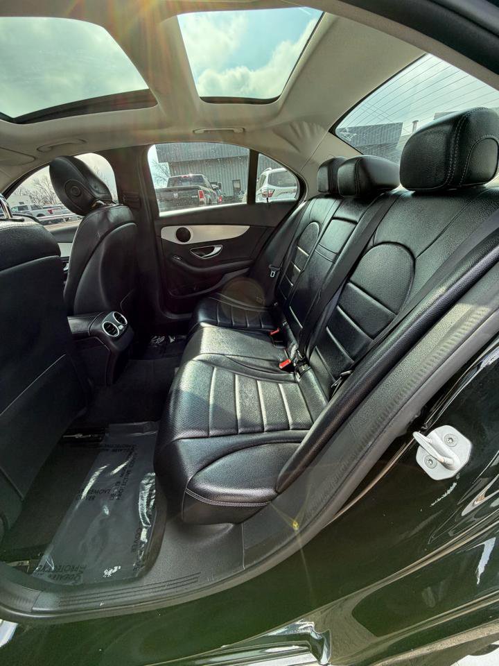 Used 2016 Mercedes-Benz C 300 4MATIC Sedan image 39