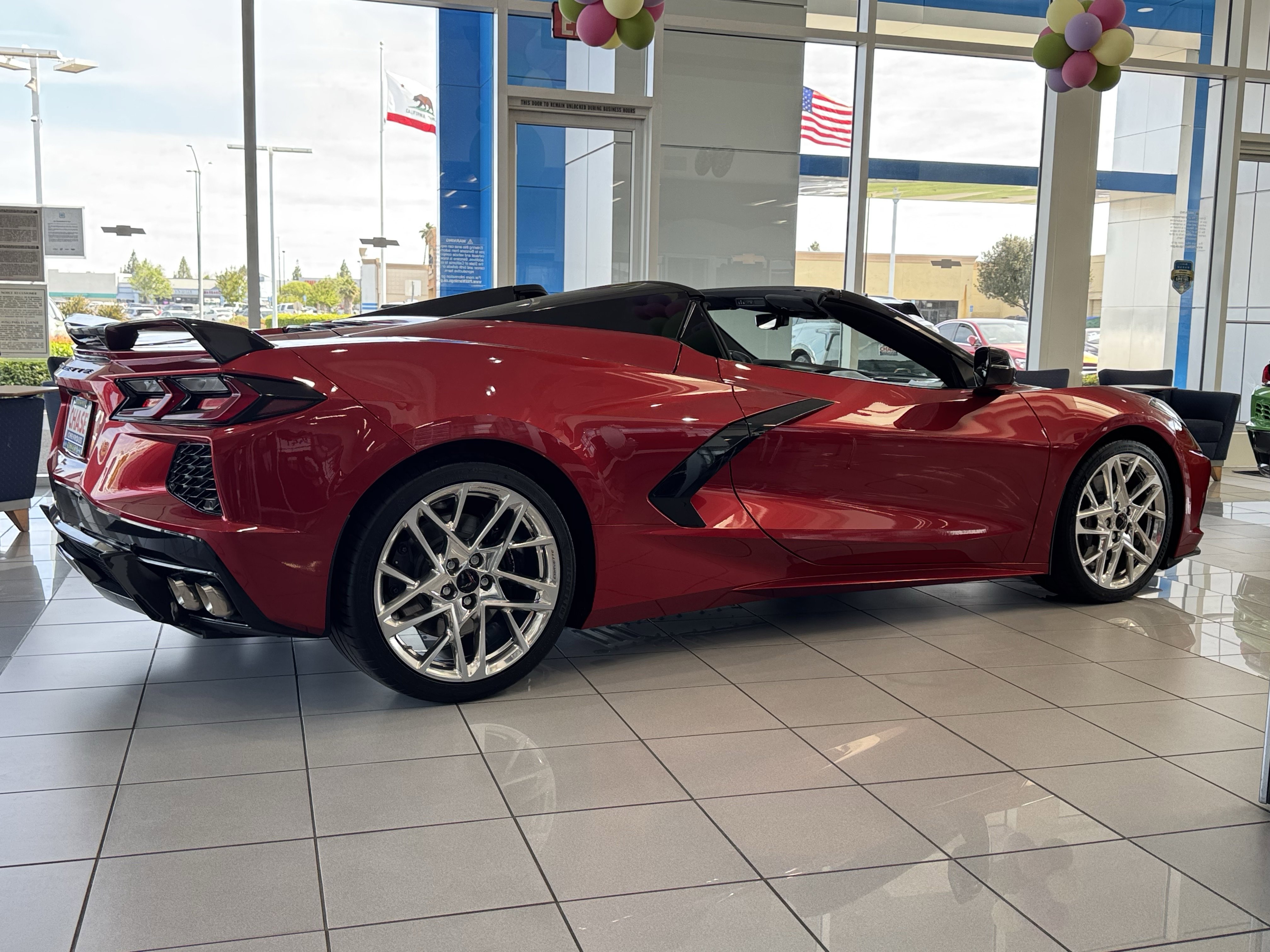 Used 2024 Chevrolet Corvette Stingray Convertible w/ Z51 Performance Package image 8