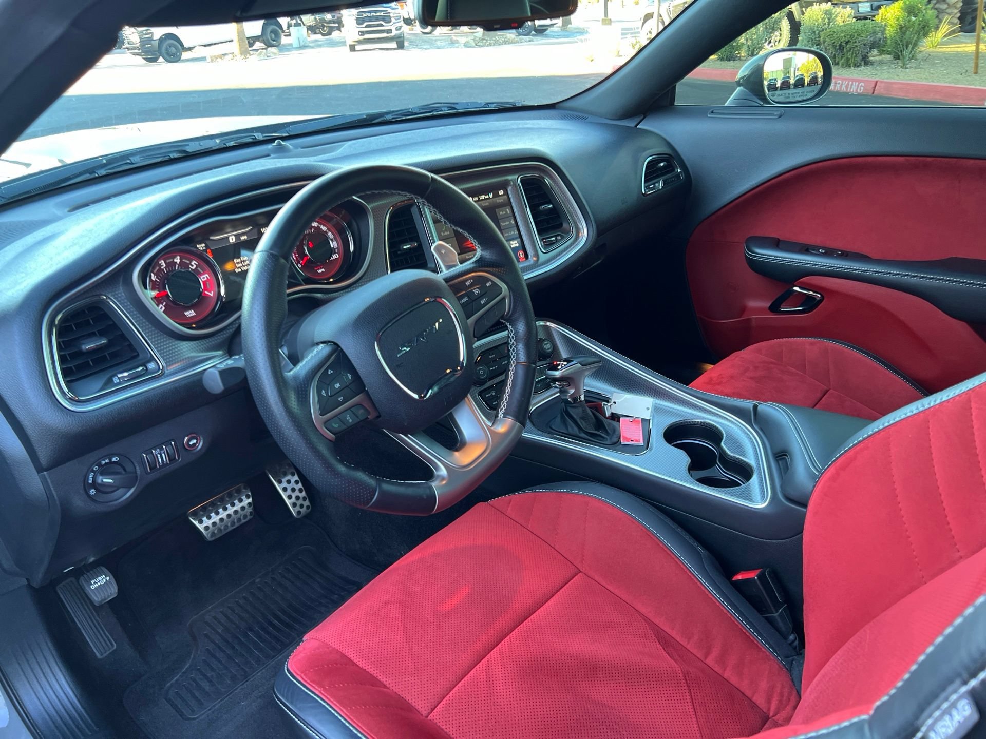 Used 2017 Dodge Challenger SRT Hellcat RWD image 21