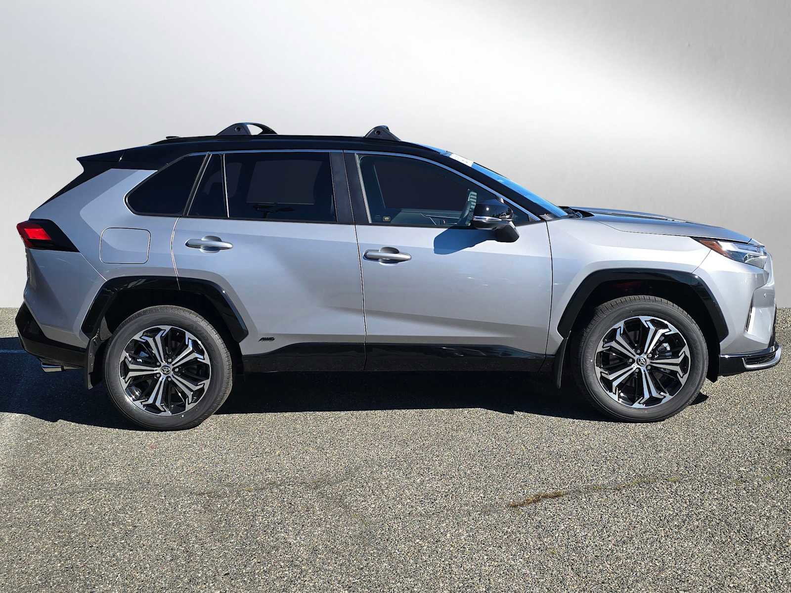 Used 2024 Toyota RAV4 XSE w/ Weather Package image 2