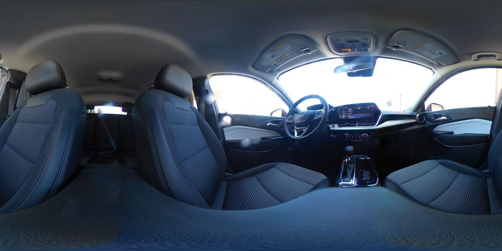 Used 2025 Chevrolet Trax LT w/ LT Convenience Package FWD image 41