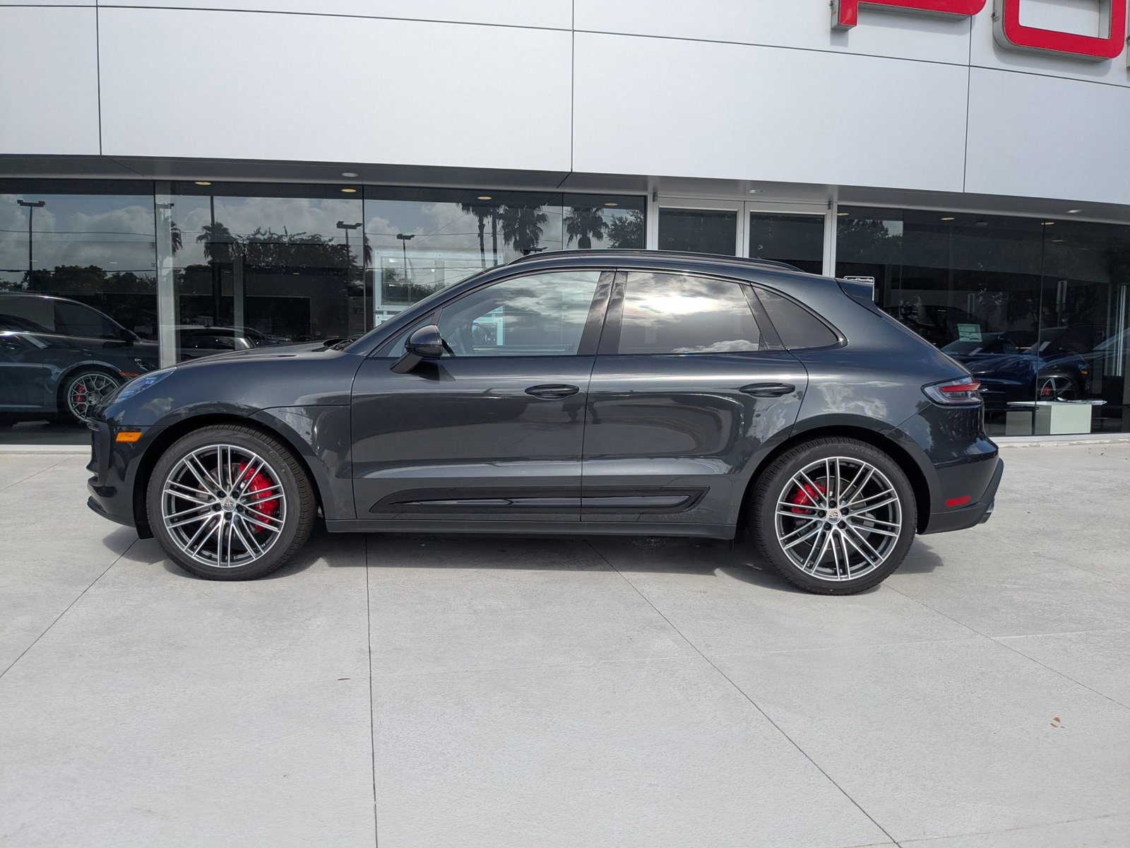 New 2025 Porsche Macan S video 2