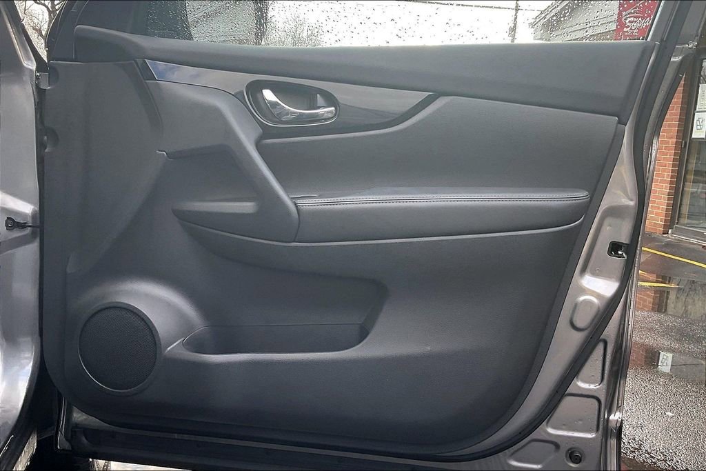 Used 2022 Nissan Rogue Sport SL w/ Premium Package image 23