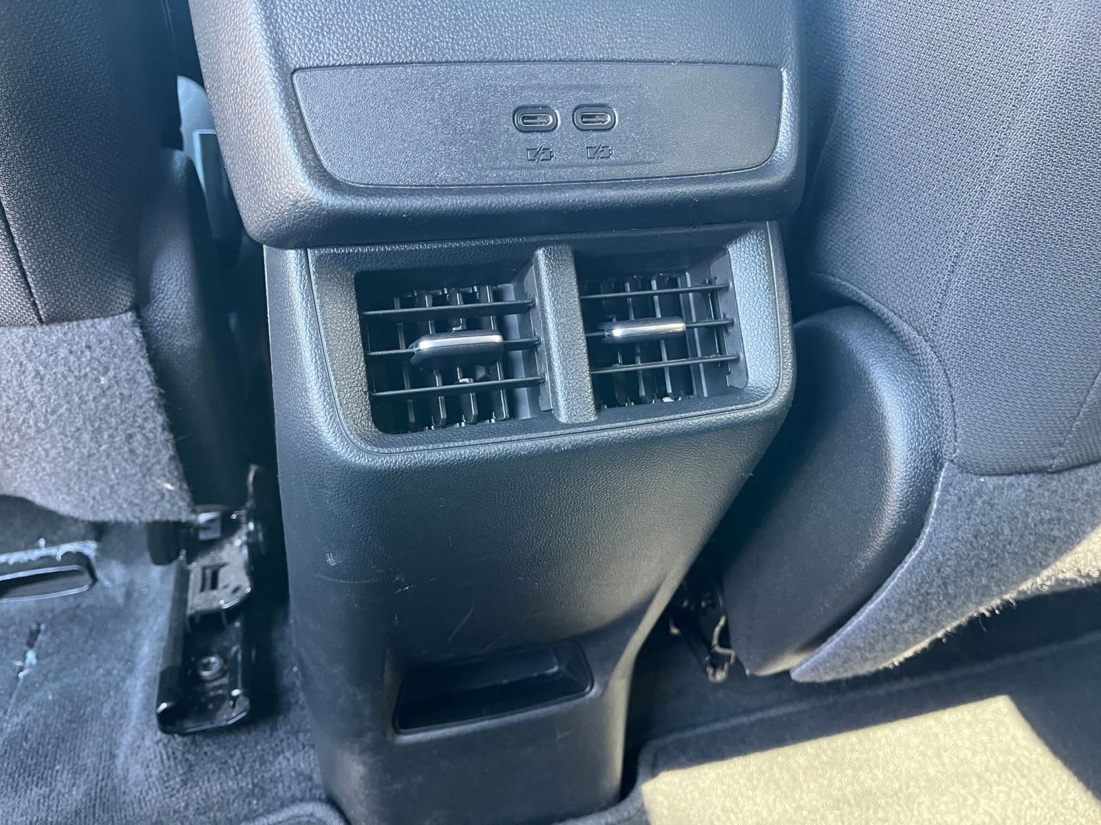 Used 2025 Chevrolet Equinox LT FWD image 23