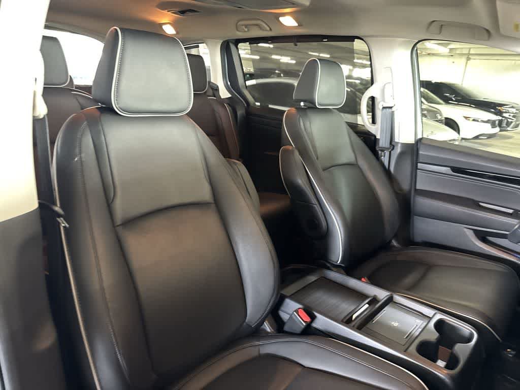 Used 2025 Honda Odyssey Touring image 25