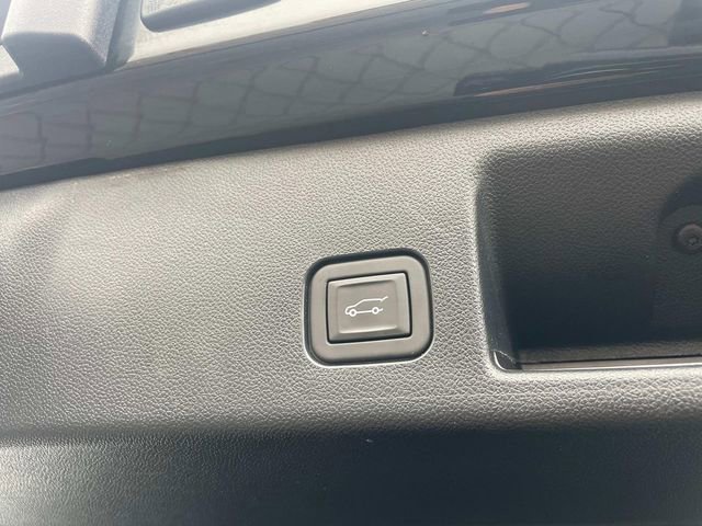 Used 2024 Chevrolet Equinox EV RS image 9