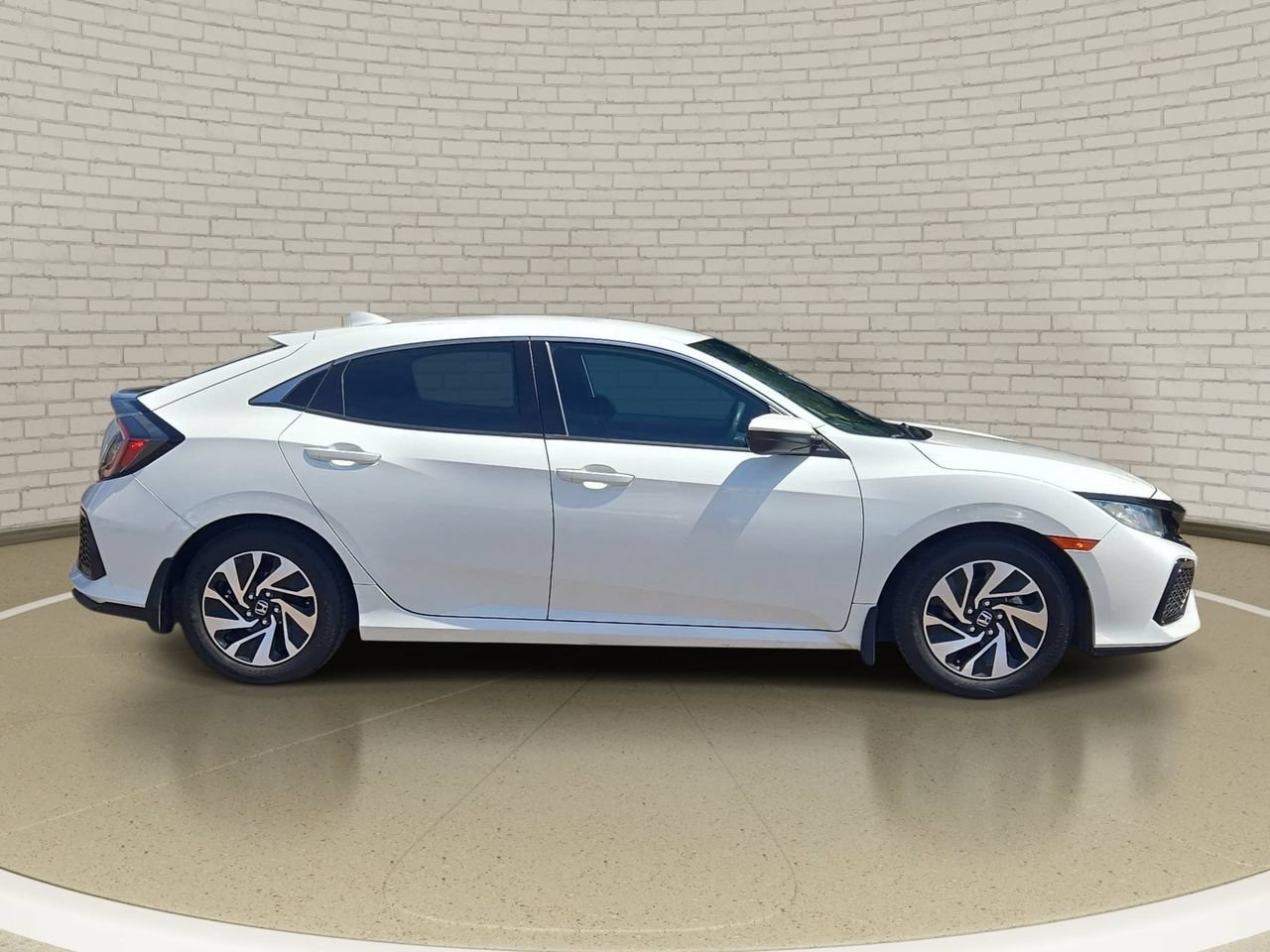 Used 2019 Honda Civic LX image 4