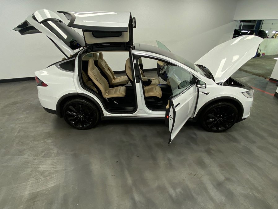 Used 2017 Tesla Model X 90D image 48