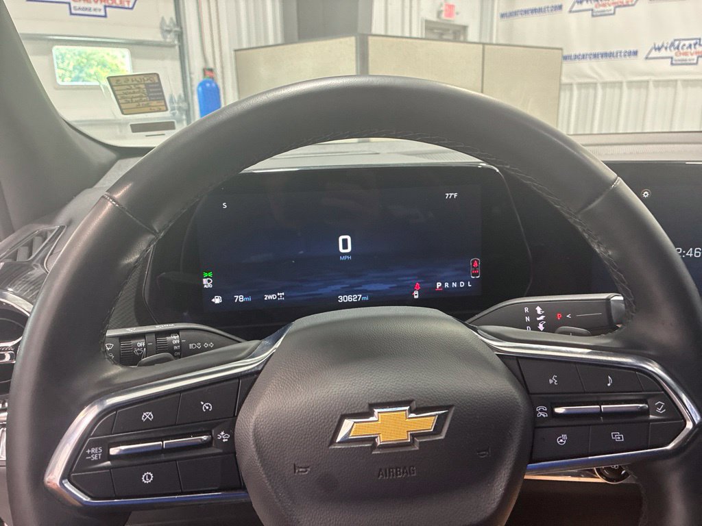 Used 2026 Chevrolet Equinox LT AWD/4WD image 16