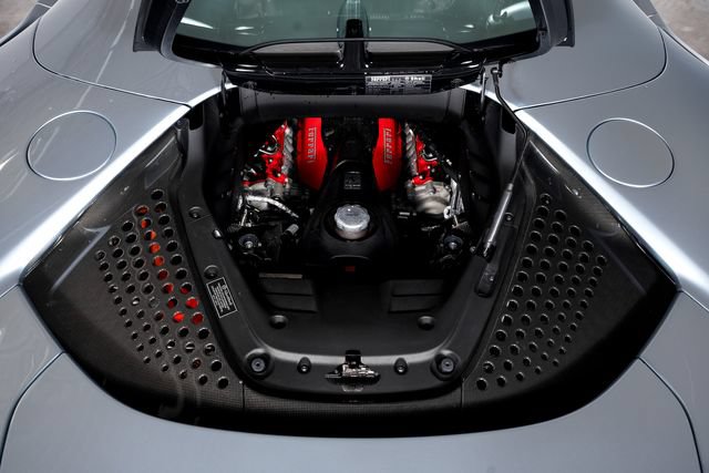 Used 2024 Ferrari SF90 Spider AWD/4WD image 10