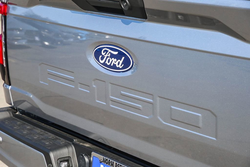 New 2025 Ford F150 Lightning XLT AWD/4WD image 12