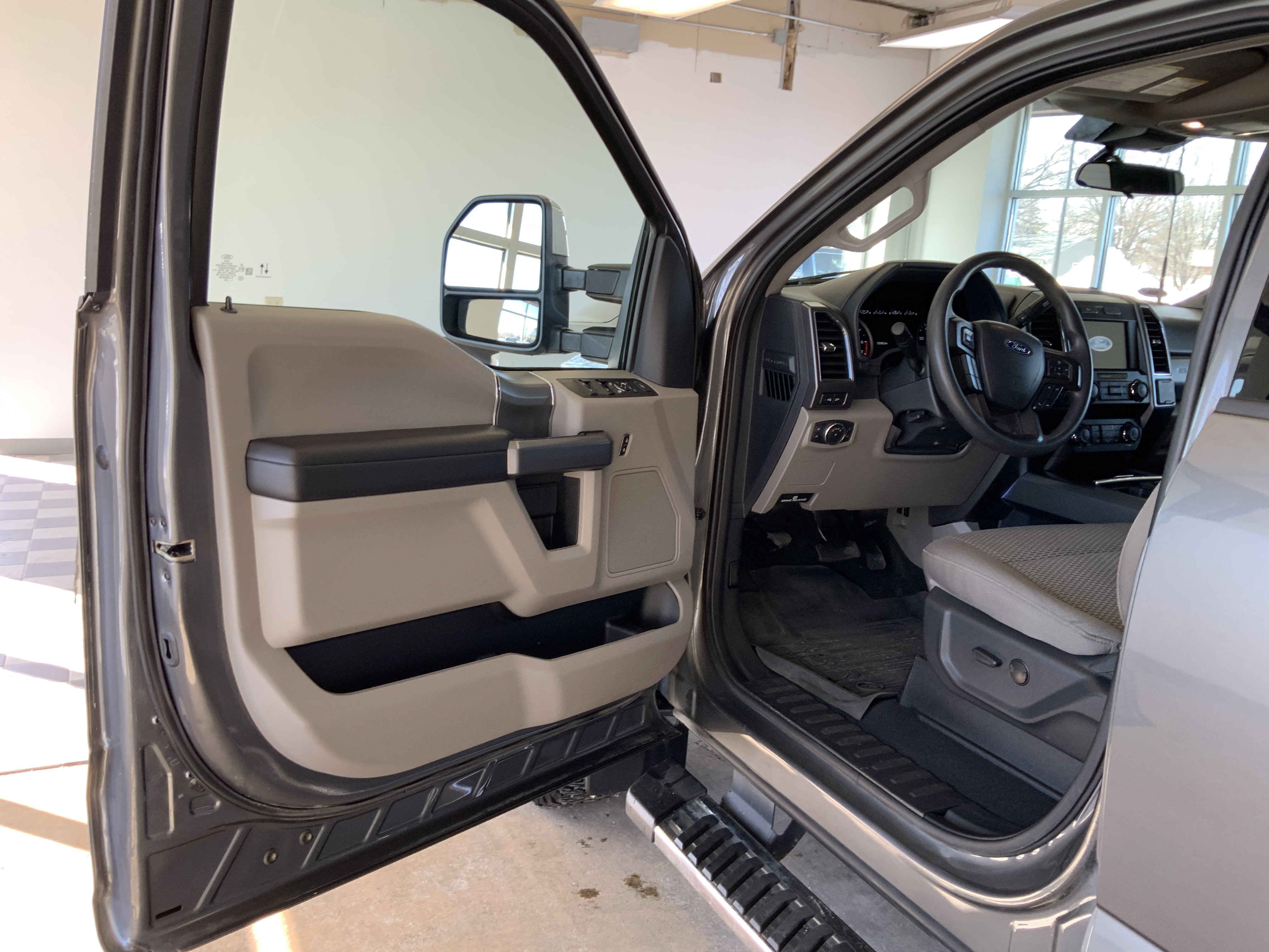 Used 2022 Ford F250 XLT w/ XLT Premium Package image 17