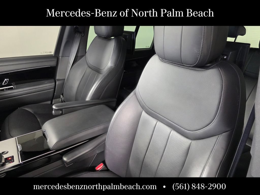 Used 2024 Land Rover Range Rover SE AWD/4WD image 11
