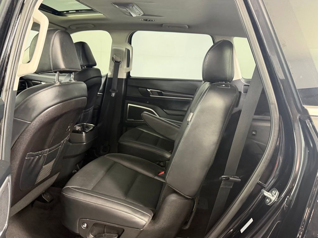 Used 2025 Kia Telluride S image 25
