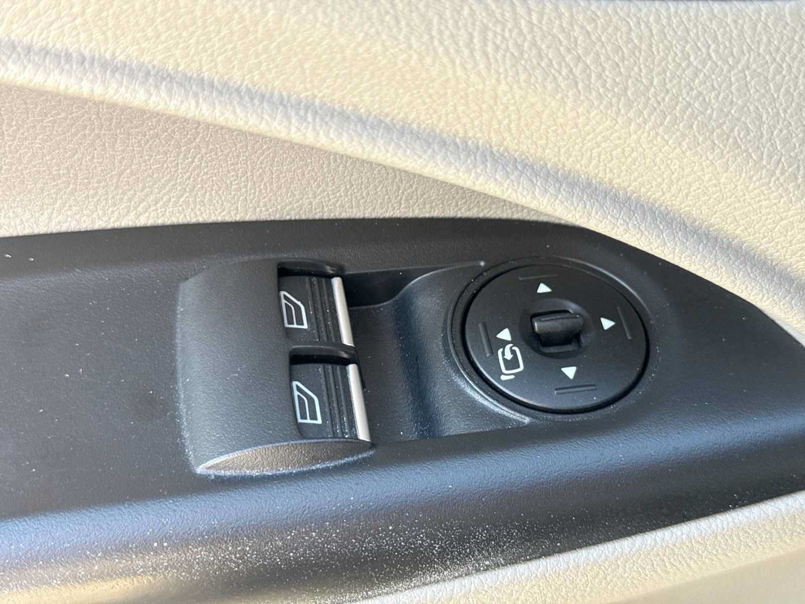 Used 2023 Ford Transit Connect XLT FWD image 16