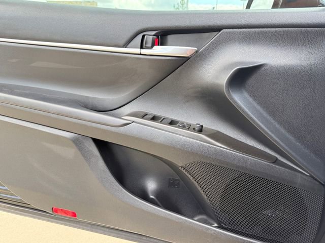 Used 2023 Toyota Camry LE image 22