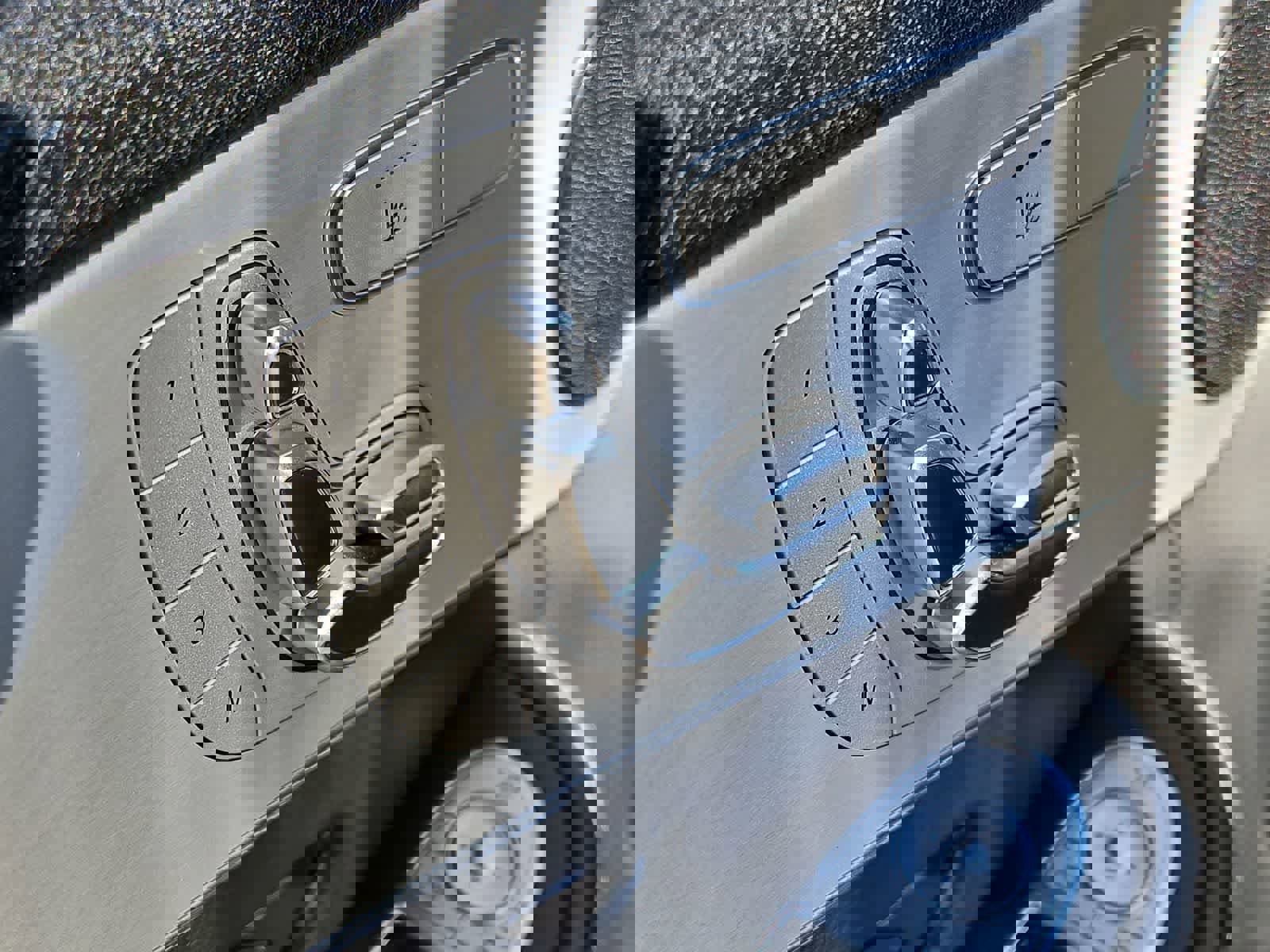 Used 2021 Mercedes-Benz C 300 Sedan image 17