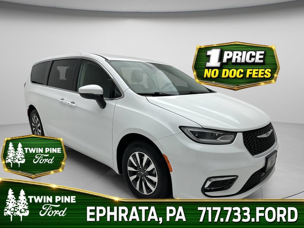 Used 2023 Chrysler Pacifica Touring-L