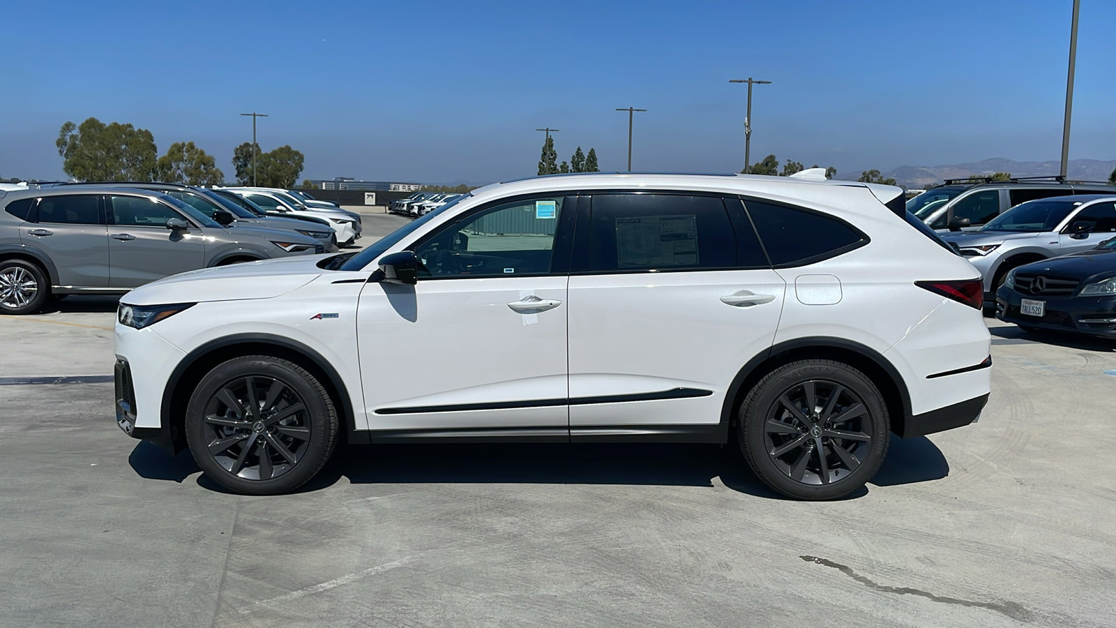 New 2026 Acura MDX A-Spec image 2