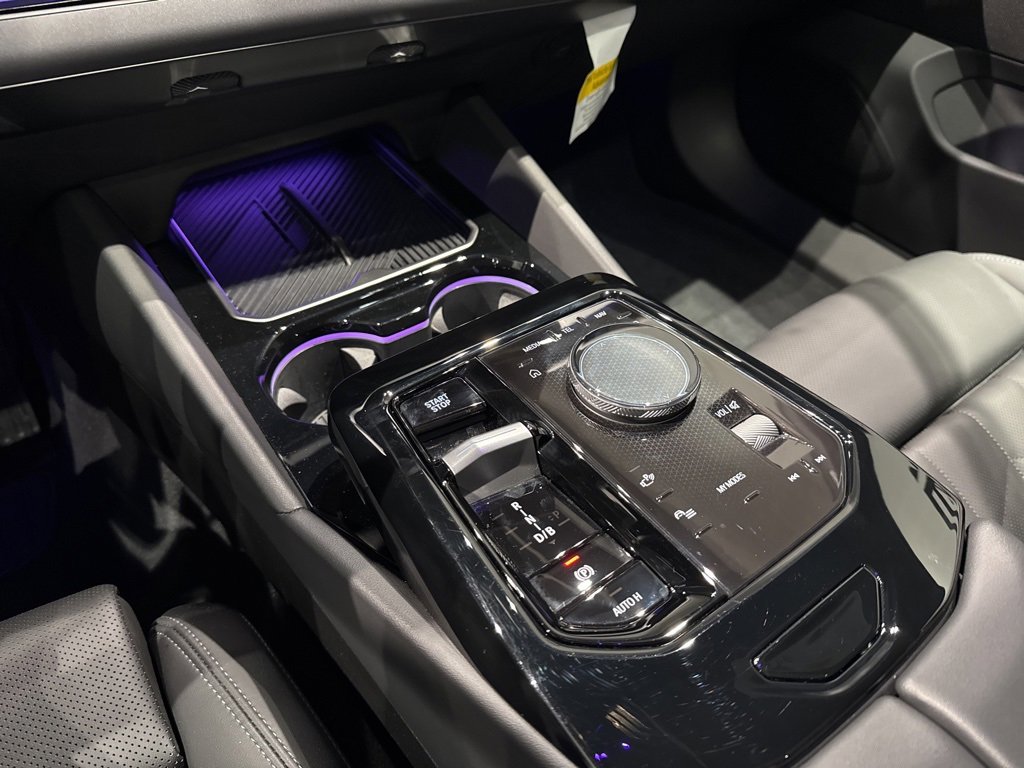 Used 2024 BMW i5 eDrive40i w/ Premium Package image 20