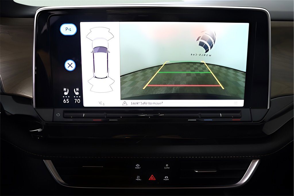 Used 2025 Volkswagen Atlas SE image 37