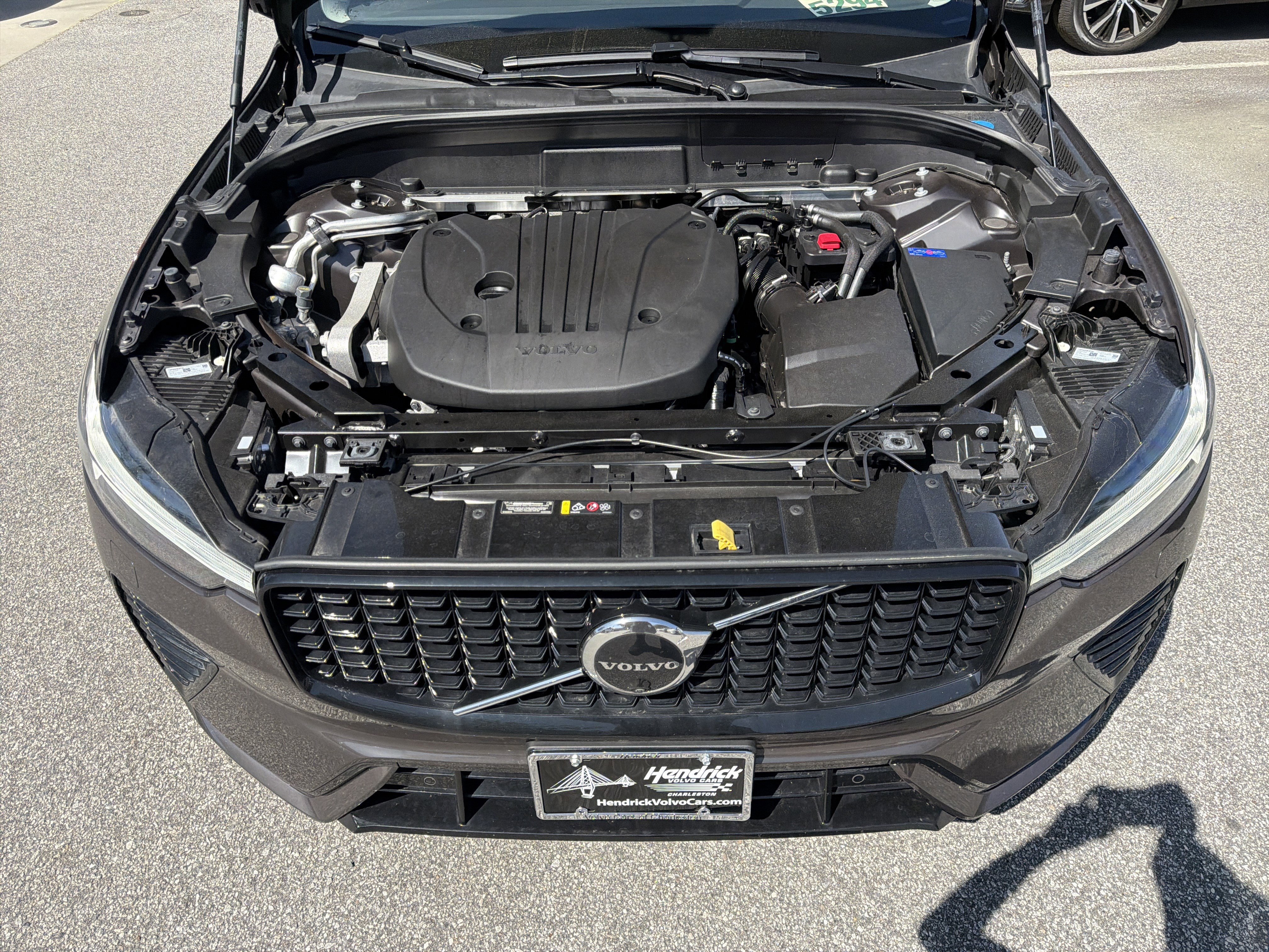 Certified 2025 Volvo XC60 B5 Plus image 36