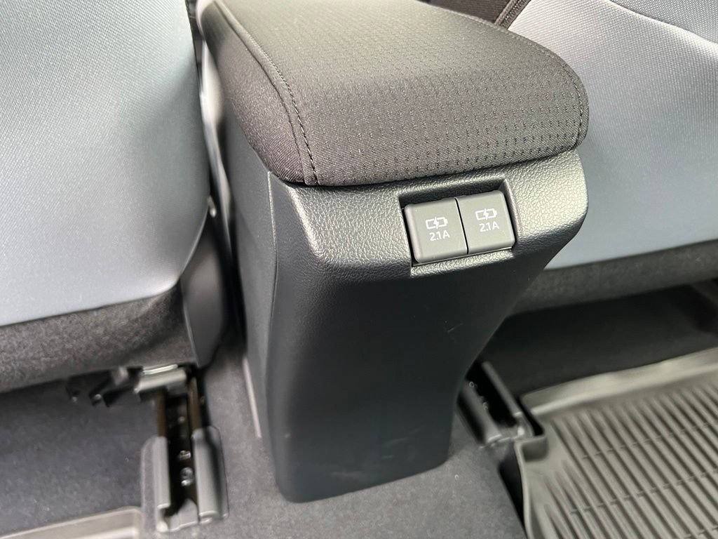 Certified 2022 Toyota Prius LE FWD image 16