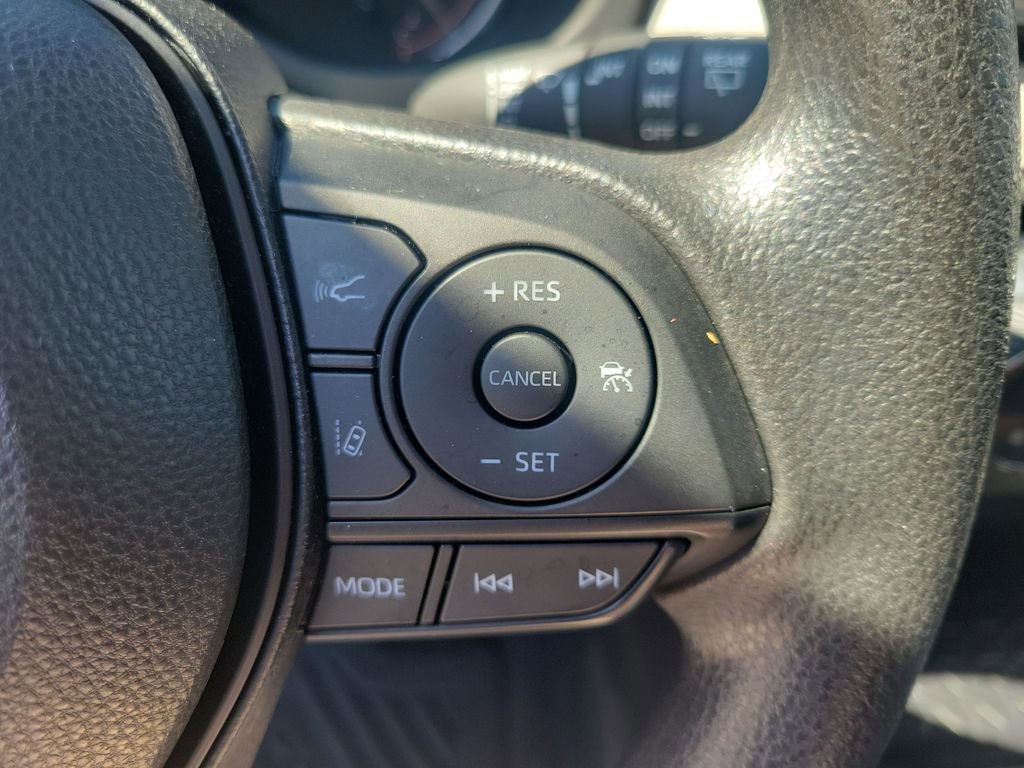 Certified 2025 Toyota RAV4 XLE image 26