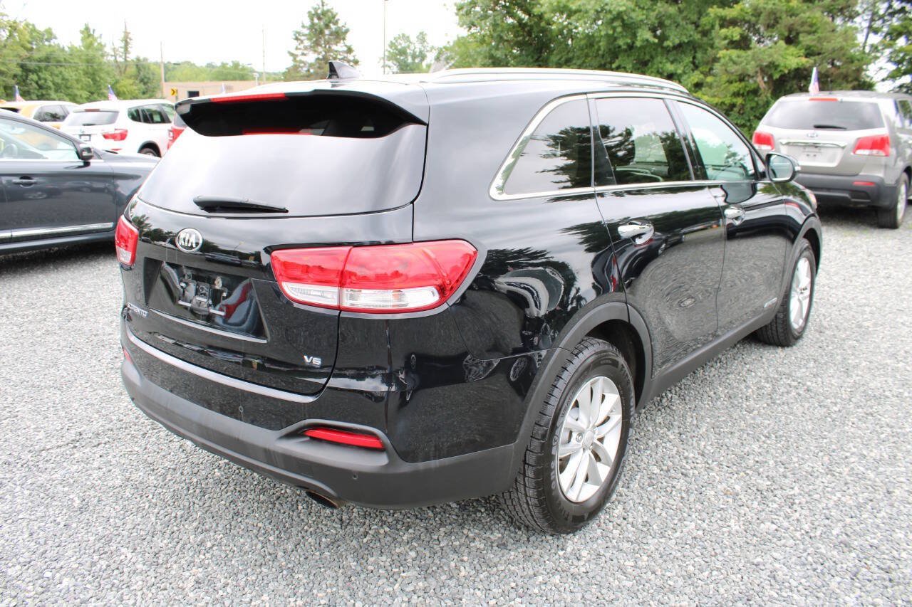 Used 2016 Kia Sorento LX w/ LX Convenience Package AWD/4WD image 7
