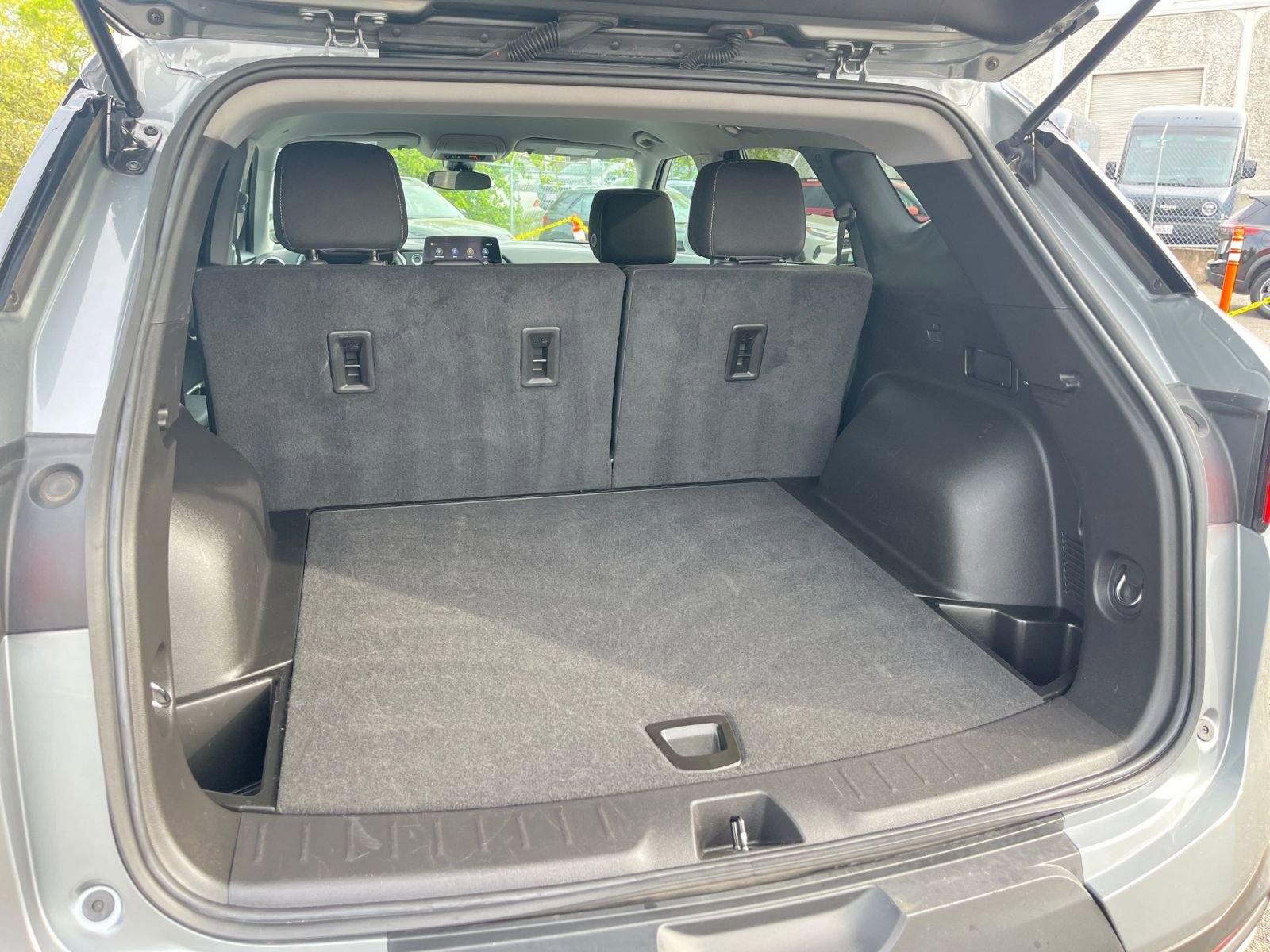 Used 2025 Chevrolet Blazer LT image 33