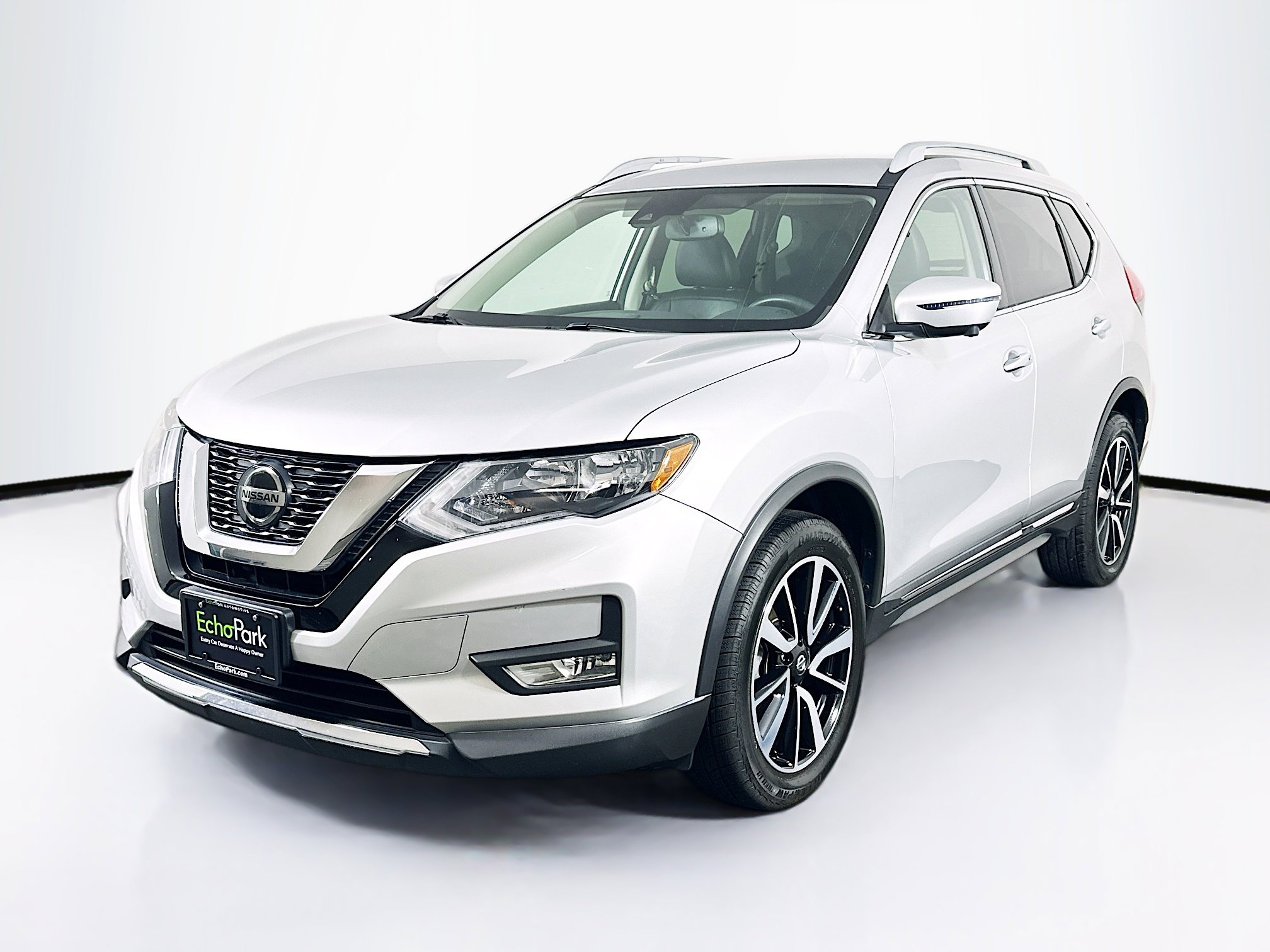 Used 2019 Nissan Rogue SL image 3