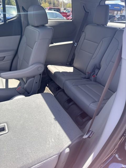 Used 2022 GMC Acadia SLT w/ Technology Package AWD/4WD image 26