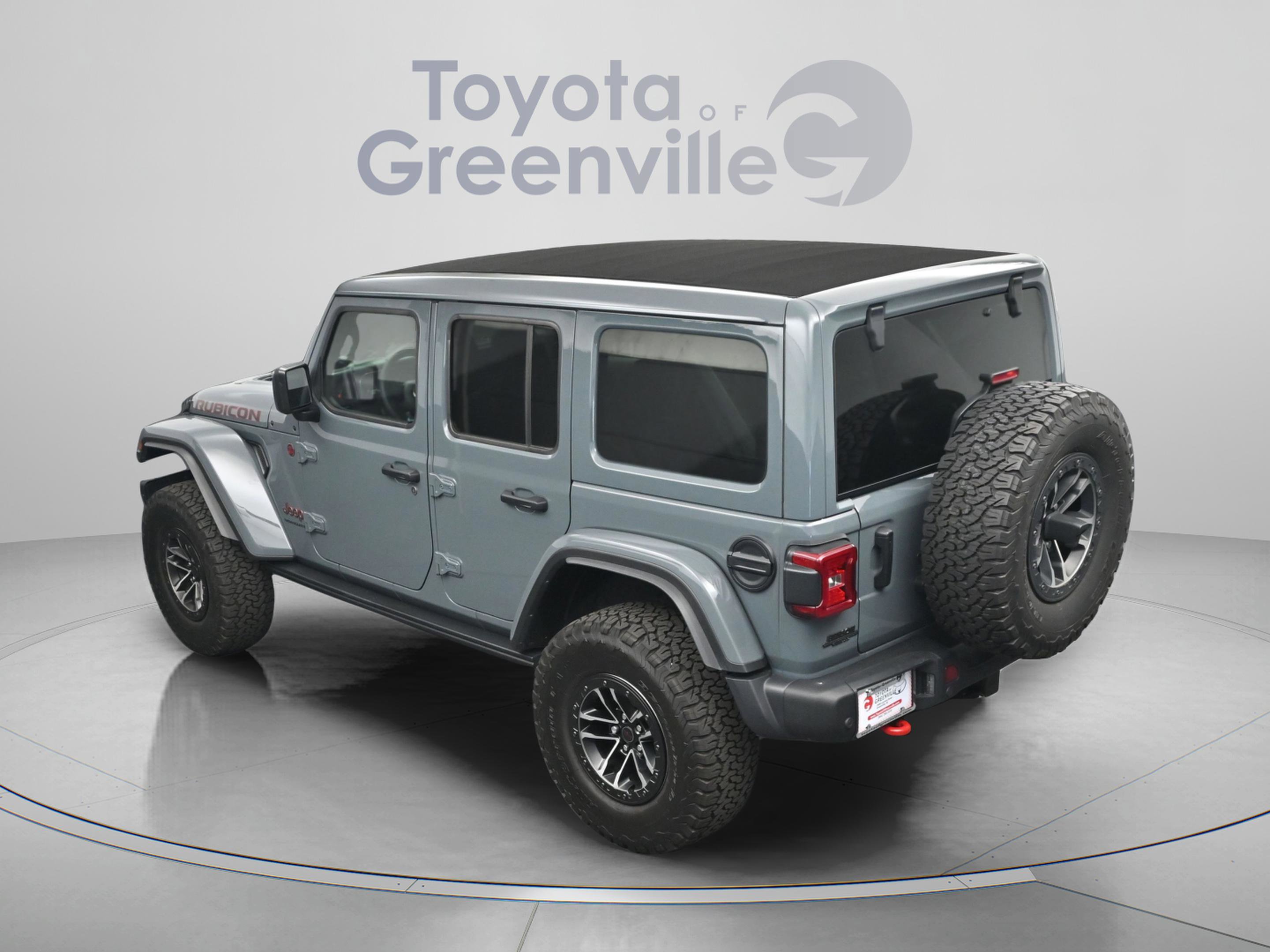 Used 2025 Jeep Wrangler Unlimited Rubicon AWD/4WD image 9
