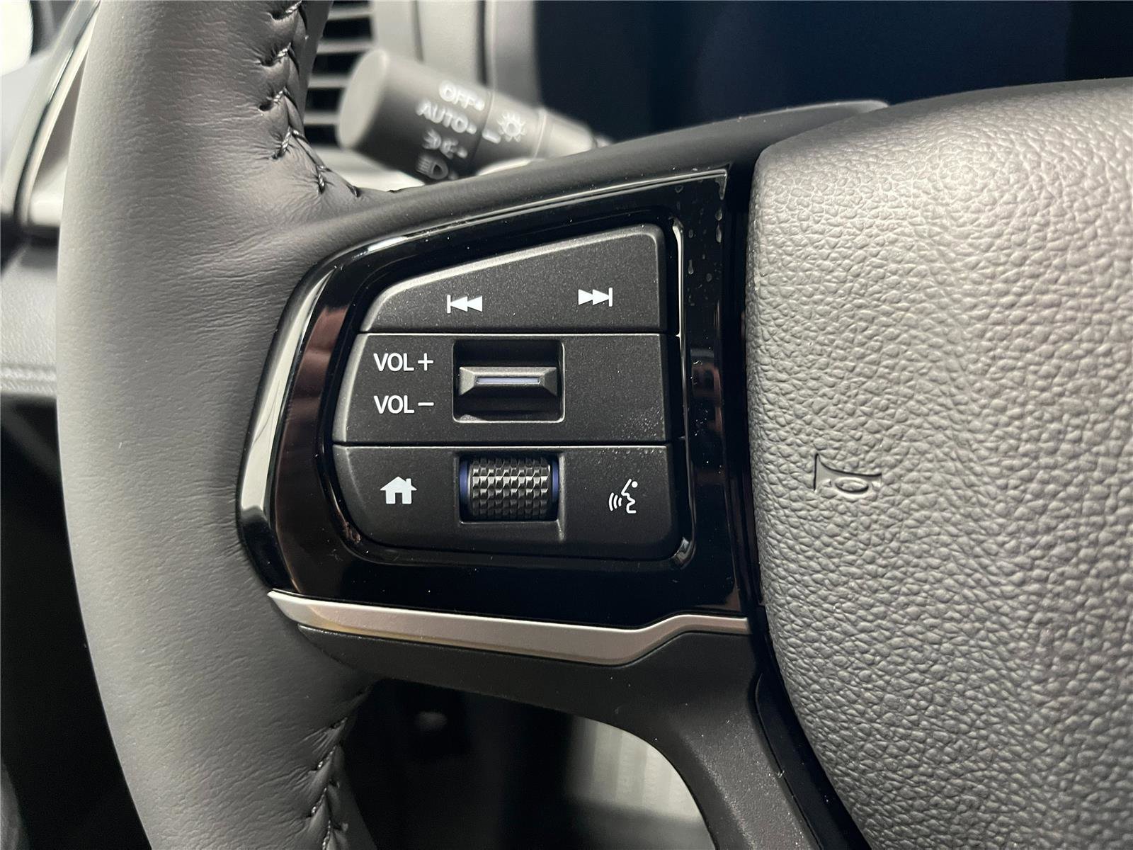 New 2026 Honda Odyssey Touring image 16