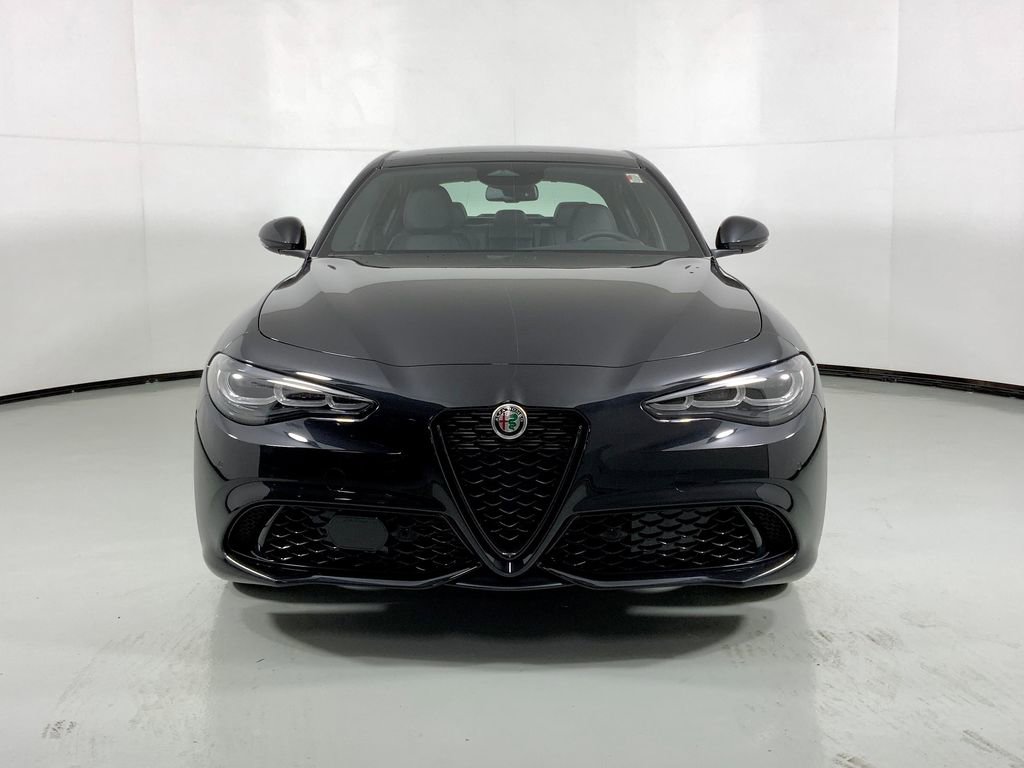 New 2026 Alfa Romeo Giulia AWD image 5